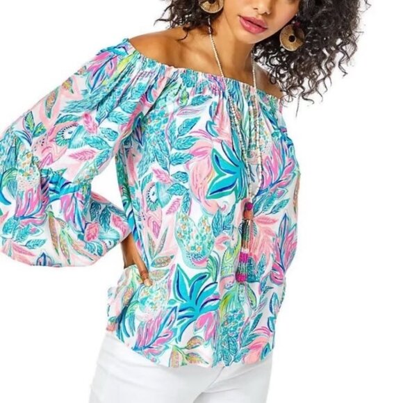 Lilly Pulitzer Tops - Lilly Pulitzer Women’s Nevie Medium Off Shoulder Top 3/4 Bell Sleeve Leaves